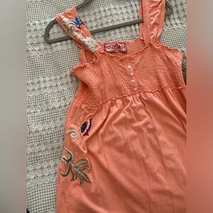 Summer casual embroidered used dress in medium.